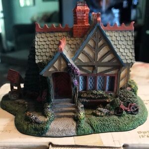 Hawthorne Architectural Register Model